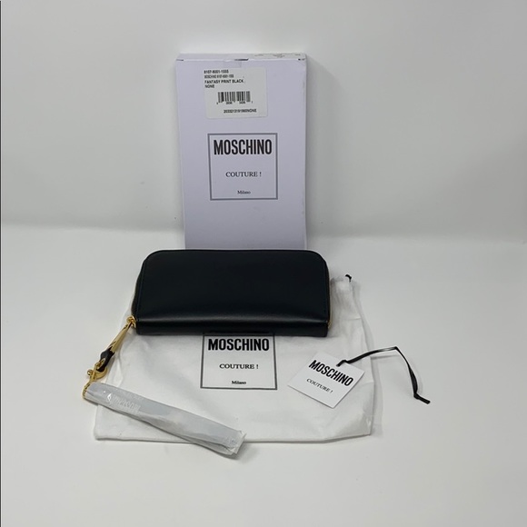 NEW Moschino - Picture 7 of 8